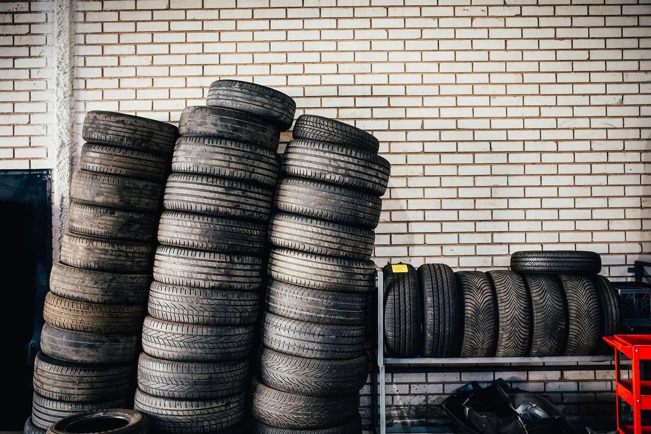 auto repair shop garage